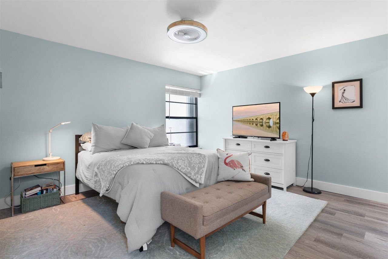 601 W Ocean Drive, Unit 105D, Key Colony, FL 33051 Photo