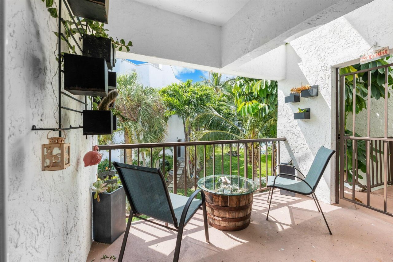 601 W Ocean Drive, Unit 105D, Key Colony, FL 33051 Photo