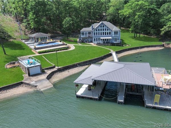 795 Blue Water Bay Drive, Sunrise Beach, MO 65079