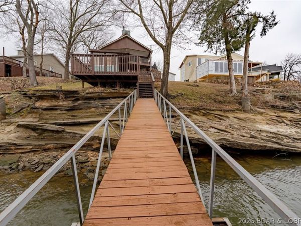 41 Skyview Drive, Roach, MO 65787