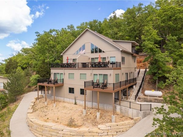 250 Yacht Club Landing Drive, Lake Ozark, MO 65049