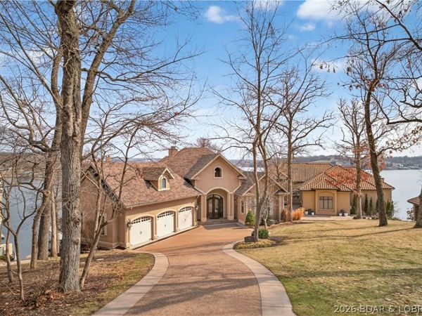 50 Brookhaven Court, Sunrise Beach, MO 65079