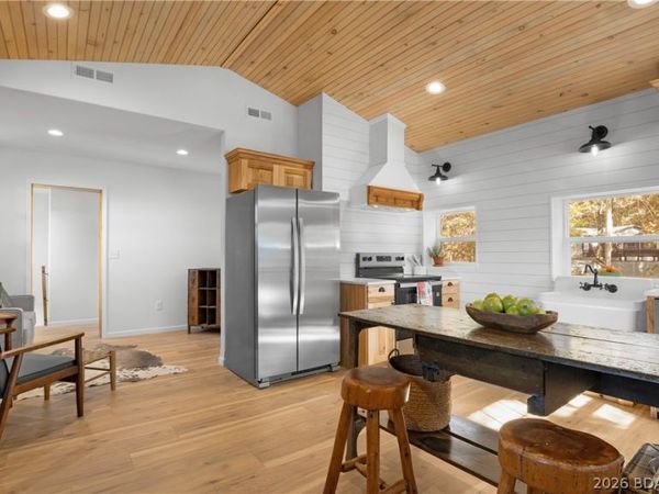 4935 University Lane, Osage Beach, MO 65065