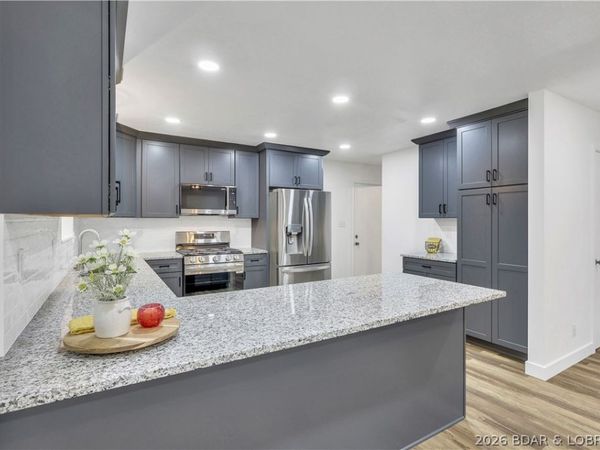 107 Lynn Avenue, Eldon, MO 65026