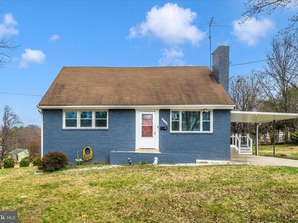 8300 LARCHWOOD STREET, HYATTSVILLE, MD 20784