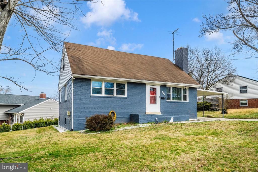 8300 LARCHWOOD STREET, HYATTSVILLE, MD 20784
