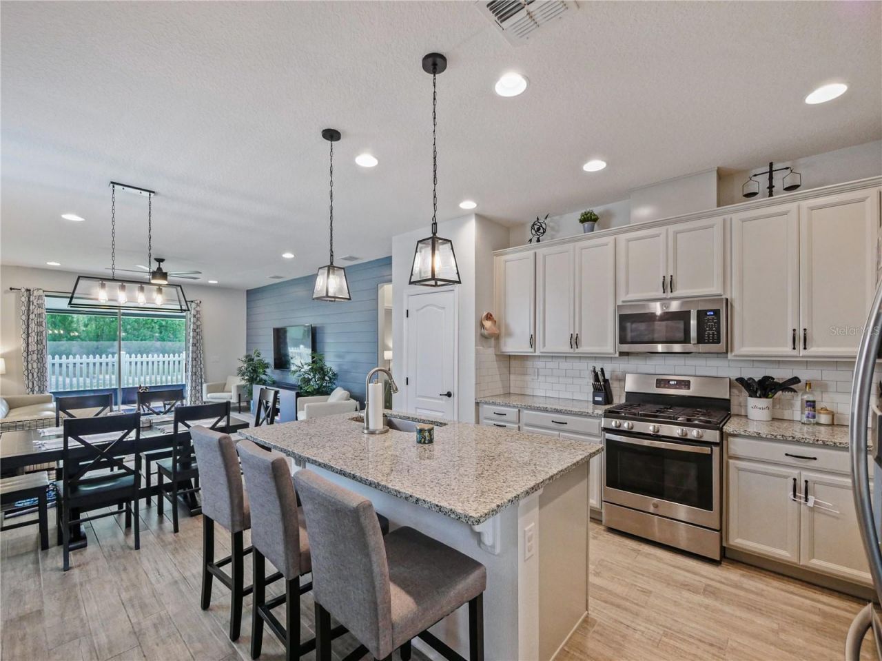 8258 Bayliss Court , Orlando, FL 32825 Photo