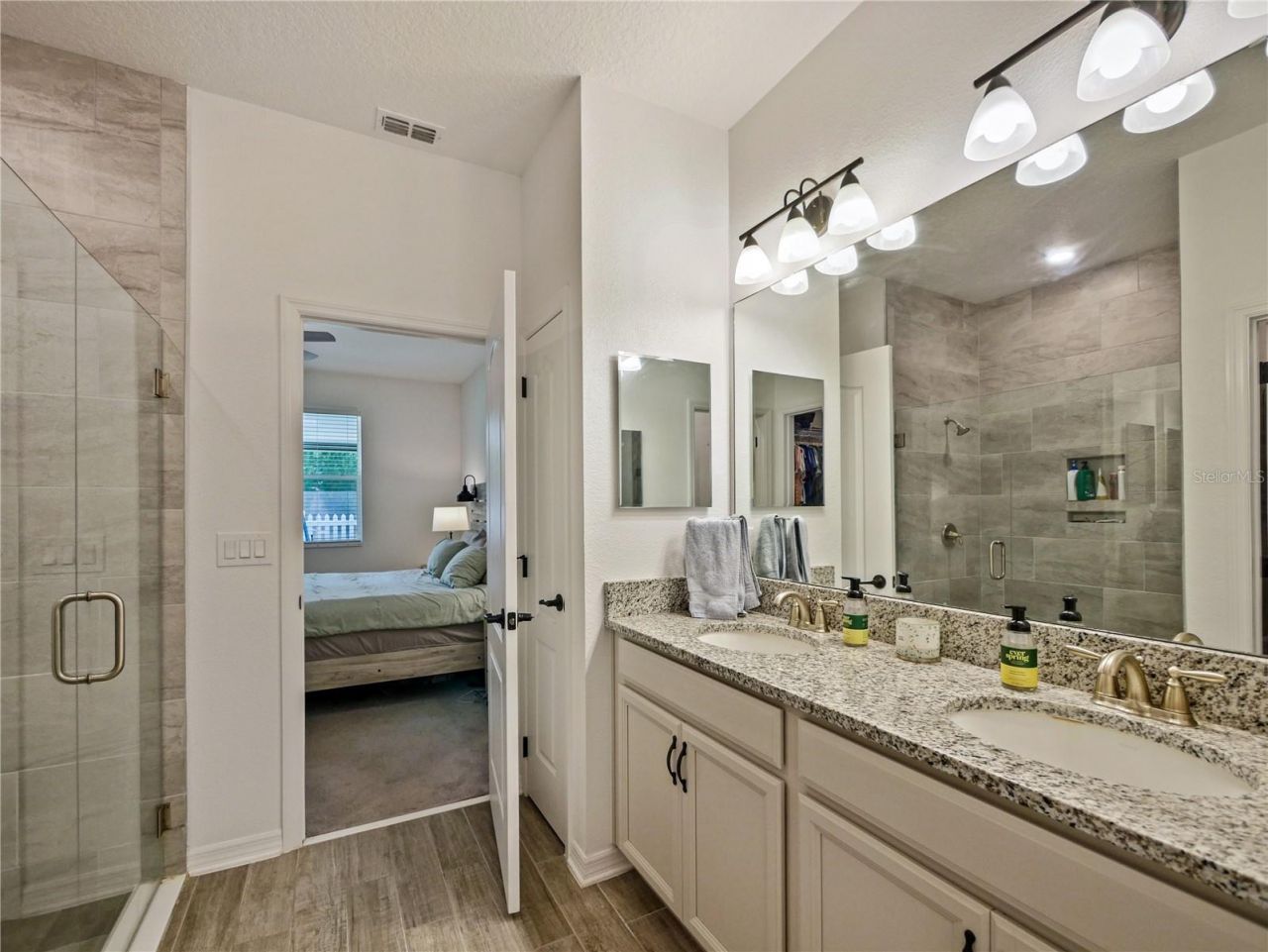 8258 Bayliss Court , Orlando, FL 32825 Photo