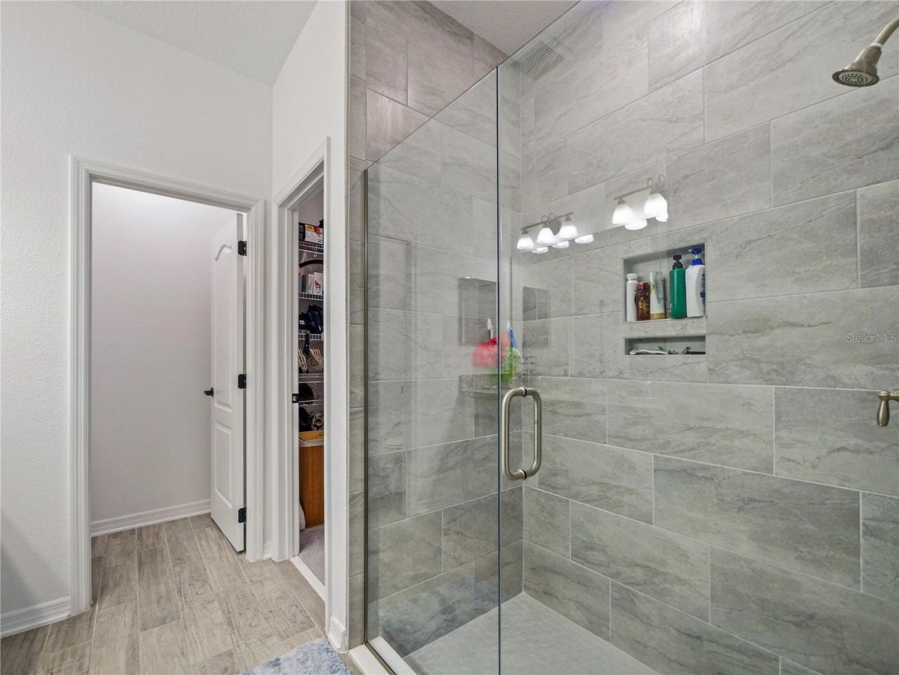 8258 Bayliss Court , Orlando, FL 32825 Photo