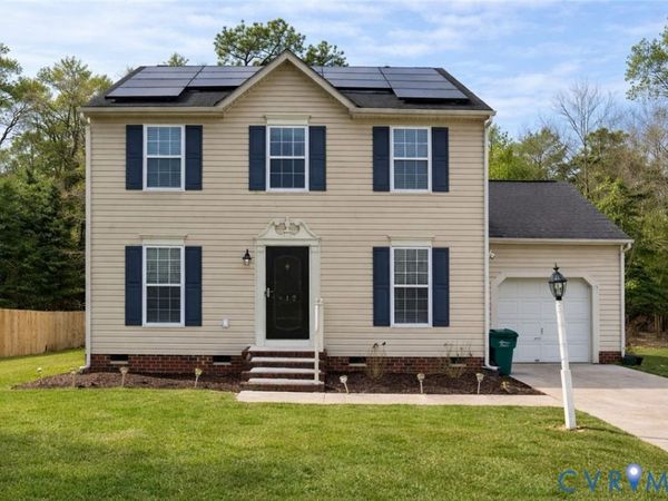 912 Scotch Pine Court , Sandston, VA 23150