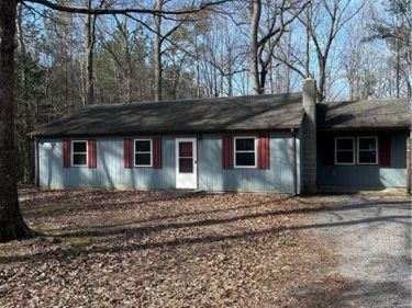 8106 Claystreet Road, Dinwiddie, VA 23850