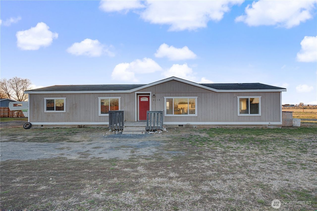 4112 Road E.9 Ne, Moses Lake, WA 98837 Main Photo