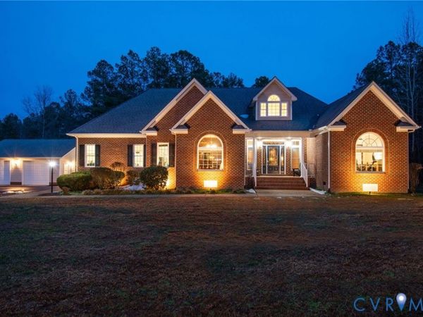 4962 Dorrell Road , Aylett, VA 23009