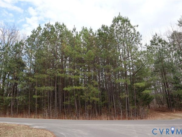 1622 Olde Links Drive , Powhatan, VA 23139