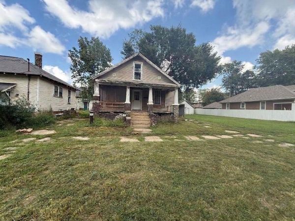 2516 Pine Avenue, Mattoon, IL 61938