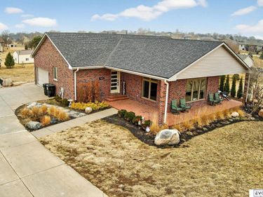 11884 Lewison Lane, Gretna, NE 68028