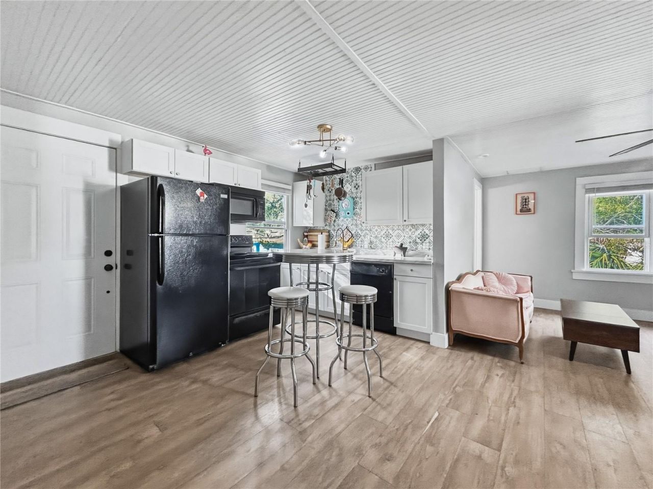 626 37th Avenue S, Saint Petersburg, FL 33705 Photo