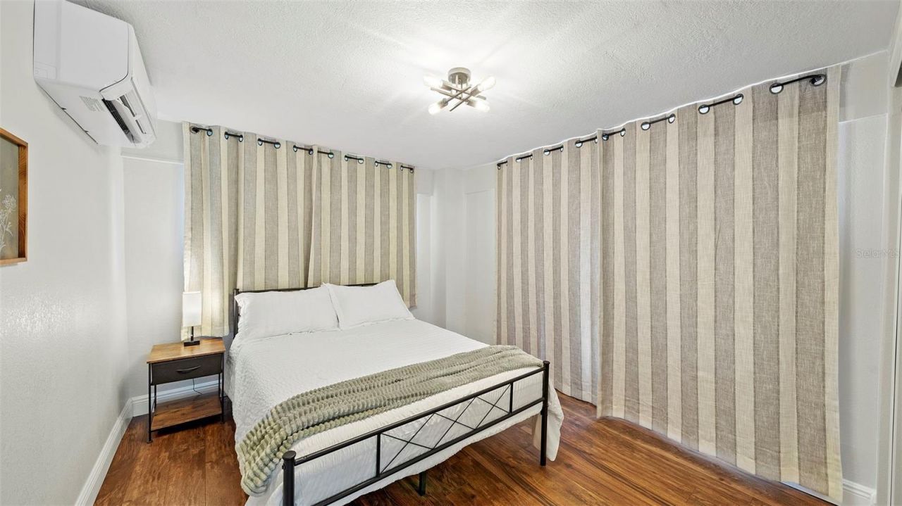 626 37th Avenue S, Saint Petersburg, FL 33705 Photo