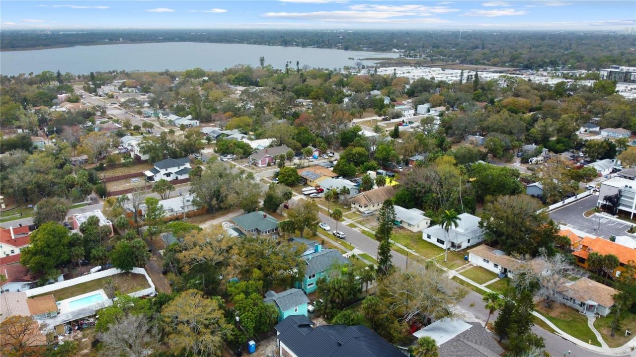 626 37th Avenue S, Saint Petersburg, FL 33705 Photo