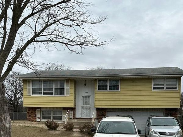 16916 Magnolia Drive , Hazel Crest, IL 60429