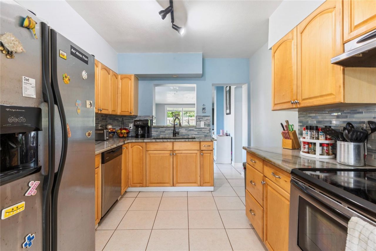 4908 Highland Street S, Saint Petersburg, FL 33705 Photo