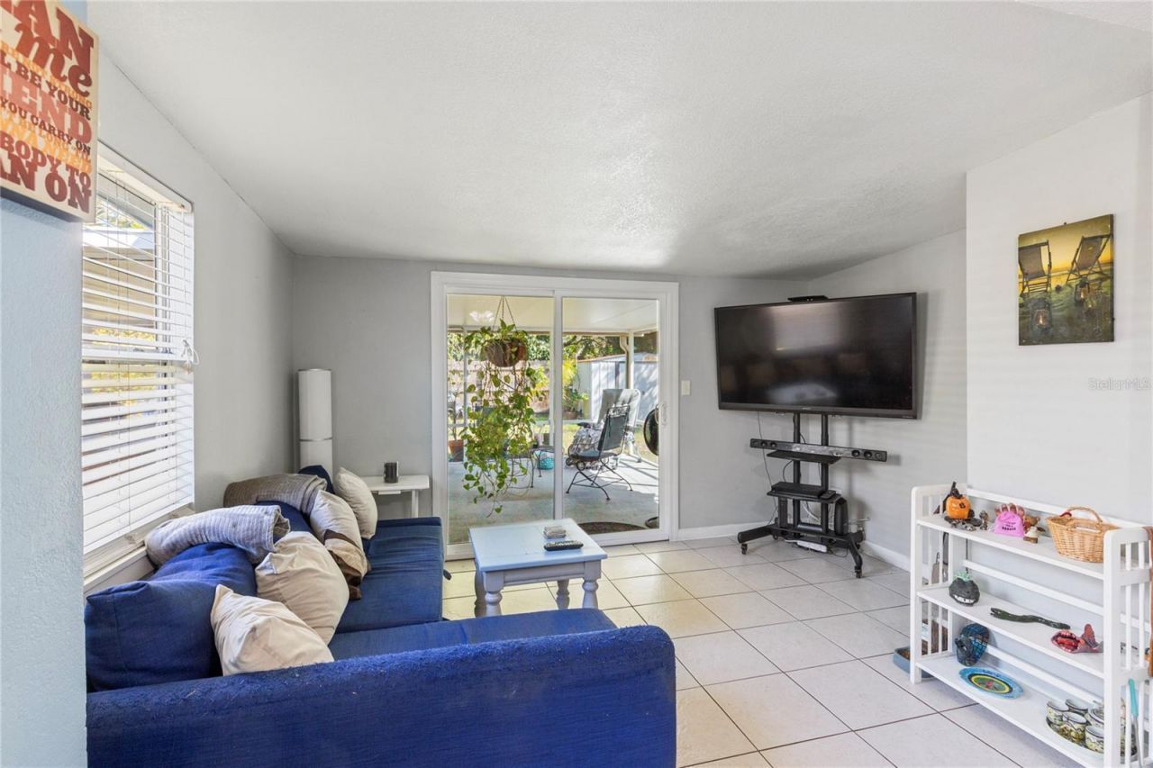 4908 Highland Street S, Saint Petersburg, FL 33705 Photo