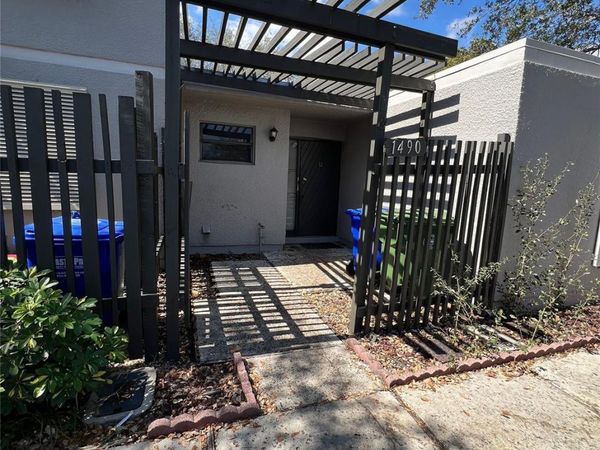 1490 NW 113th Ave, Pembroke Pines, FL 33026