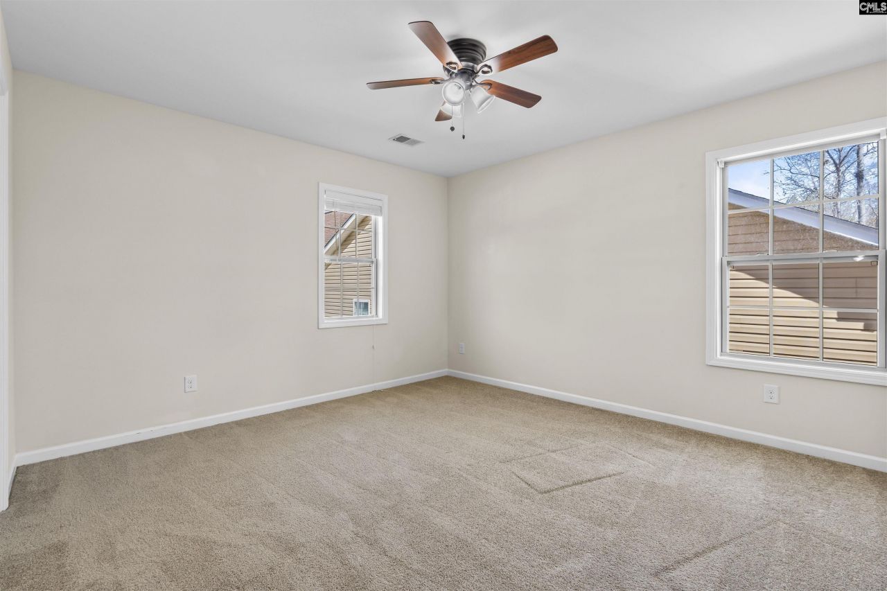 63 Glen Ord Court Photo 32