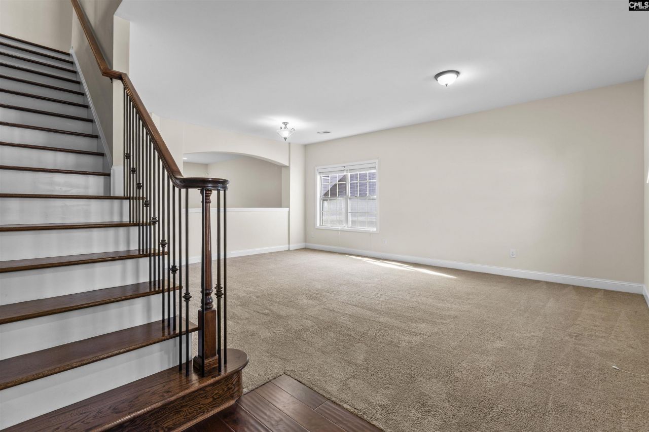 63 Glen Ord Court Photo 5