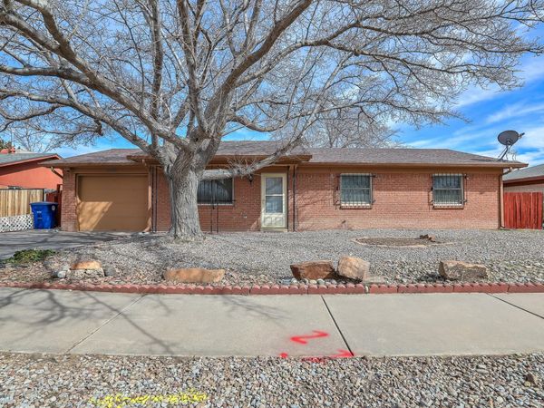6220 Vista Montano Street NW, Albuquerque, NM 87120