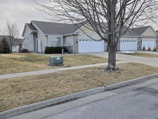 2902 Harrison Road, Ames, IA 50010