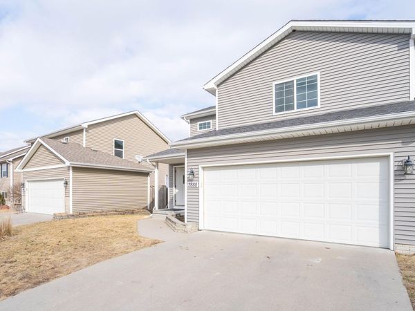 2888 Park Place, Norwalk, IA 50211