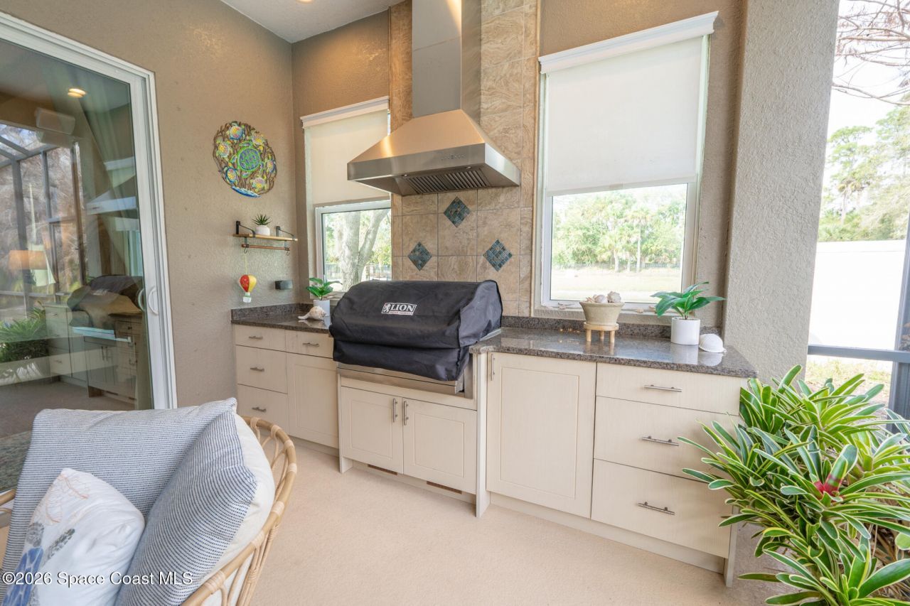 111 Via Catalano Court Ne, Palm Bay, FL 32907 Photo