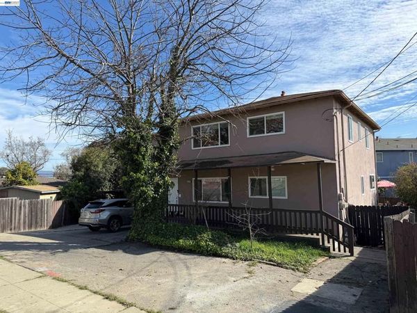 820 Island Dr, Alameda, CA 94502