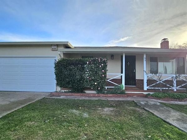 95 W Leland Rd, Pittsburg, CA 94565