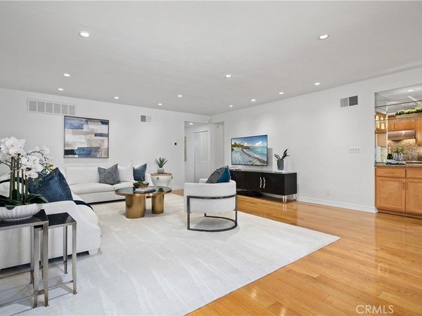 11687 Bellagio, Unit 12, Los Angeles, CA 90049