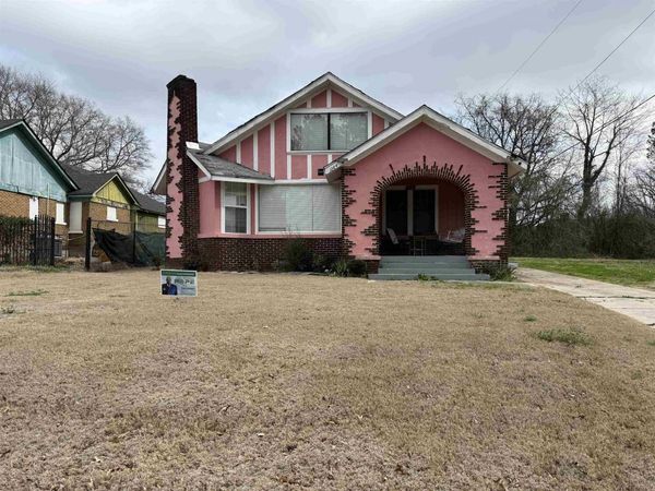 1284 S WILLETT ST, Memphis, TN 38106