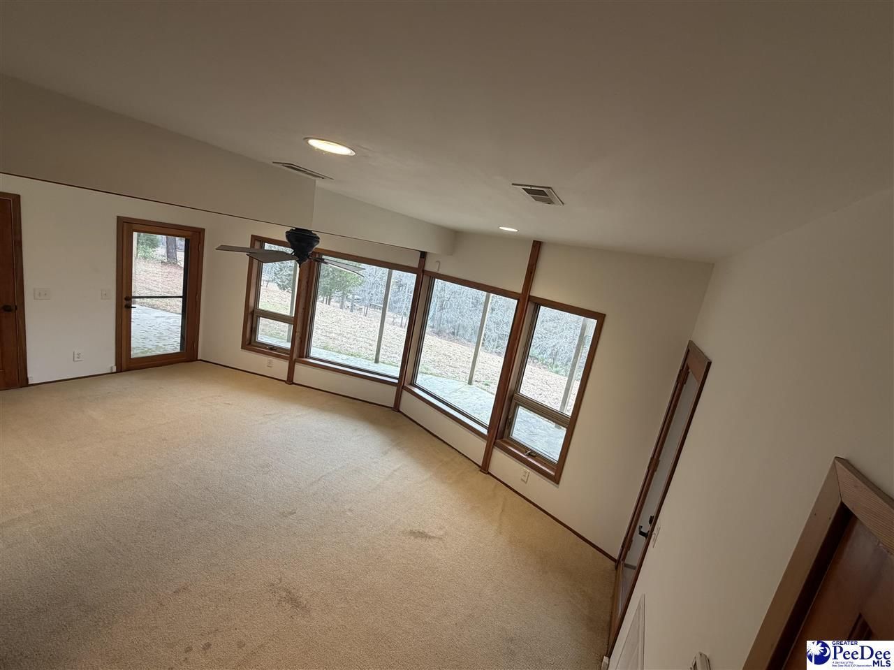 90 Roberts Ln Photo 20