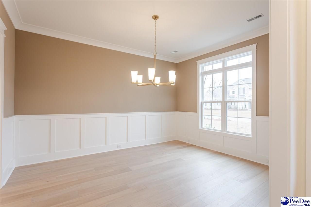 2524 Edinberg Way Photo 12