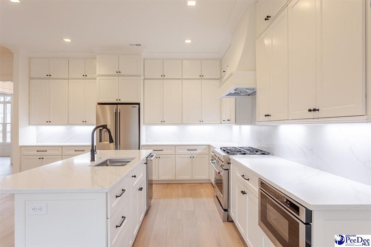 2524 Edinberg Way Photo 24