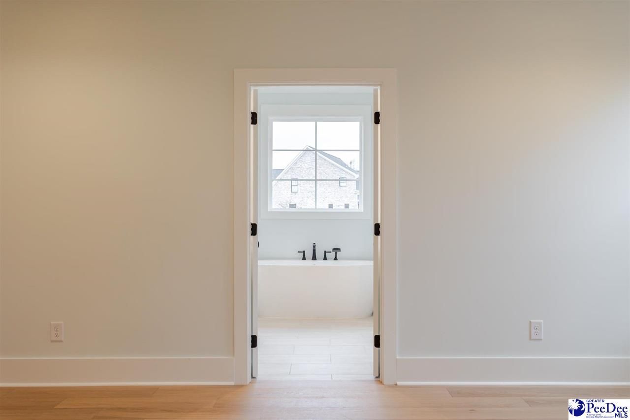 2524 Edinberg Way Photo 31