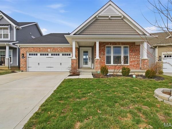 155 Palais Court , St Charles, MO 63301