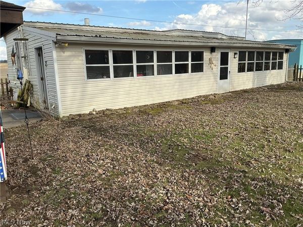 9385 N River Road , Unit 33, Dresden, OH 43821