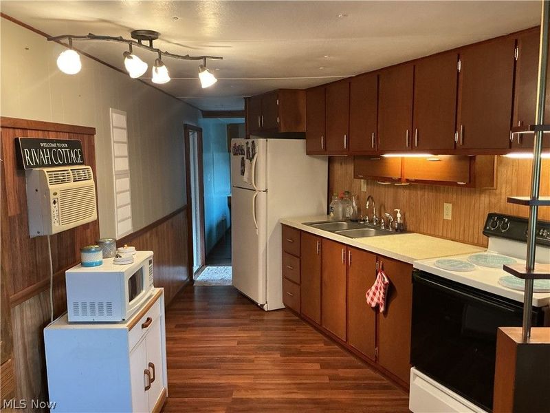 9385 N River Road, Unit 33, Dresden, OH 43821 Photo 13