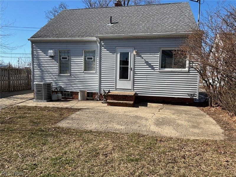 32540 Willowick Drive, Willowick, OH 44095 Photo 12