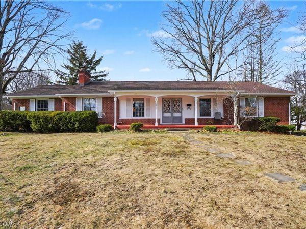 1821 Ganyard Road , Akron, OH 44313