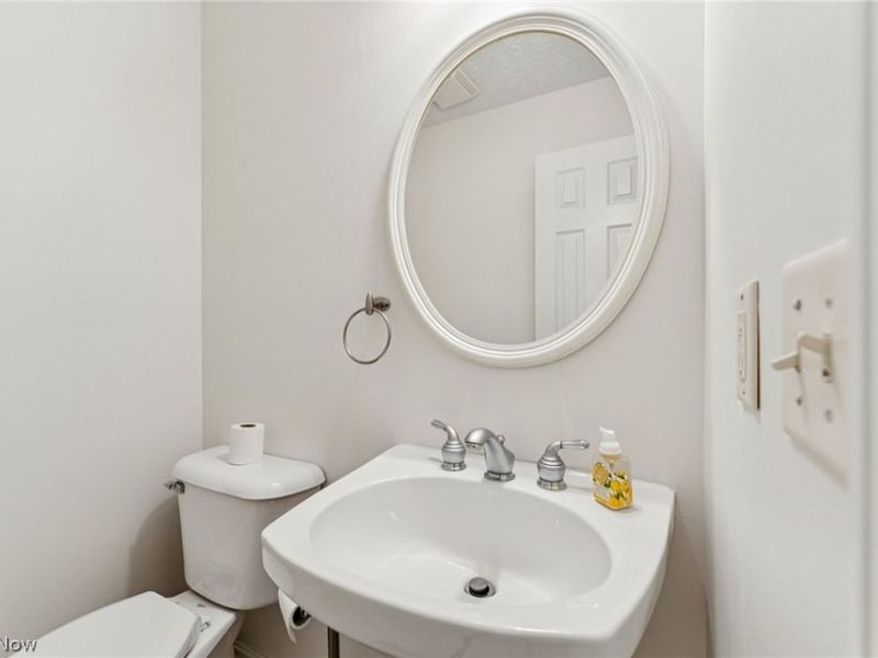 654 Brownstone Circle, Avon Lake, OH 44012 Photo 17