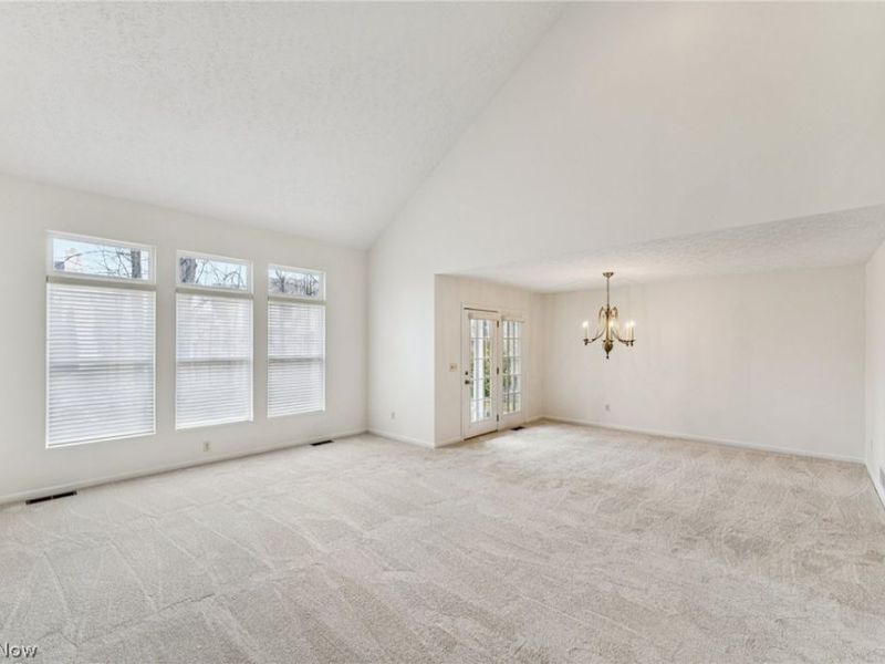 654 Brownstone Circle, Avon Lake, OH 44012 Photo 7