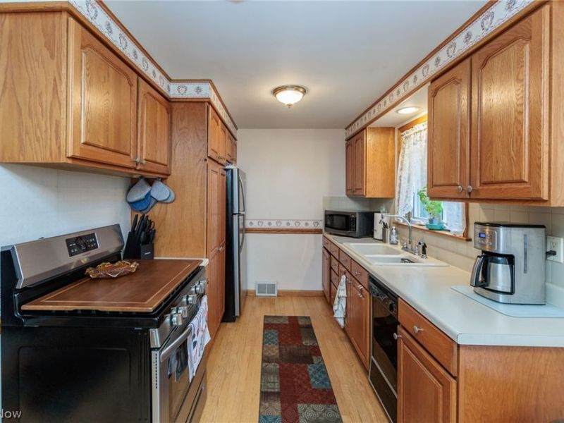 221 Franks Avenue, Wadsworth, OH 44281 Photo 13