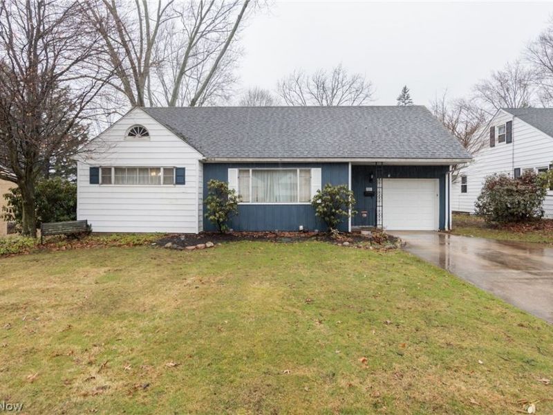 221 Franks Avenue, Wadsworth, OH 44281 Photo 2